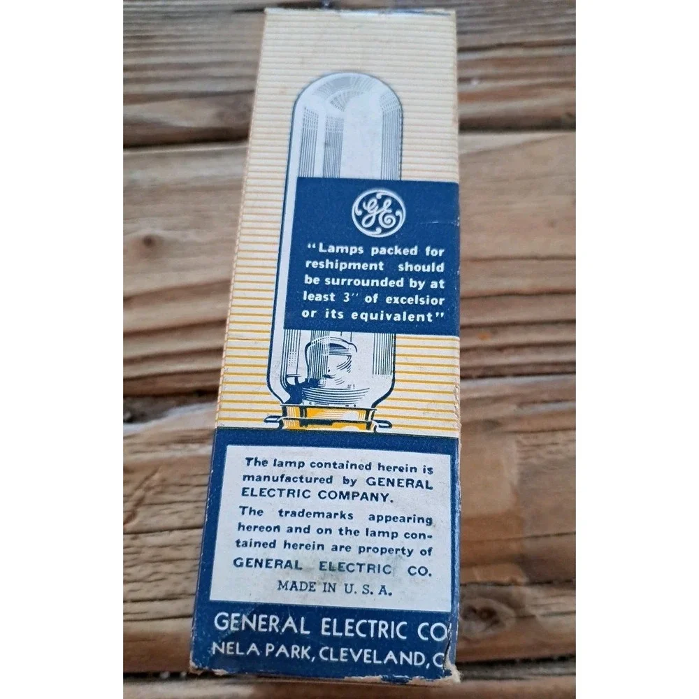 Vintage General Electric DGS-PH/1M/T12/120V Precision Lamp for Optical Devices